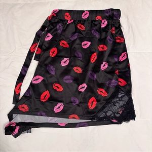 Torrid Satin Sleep Short - Size 2